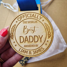 Load image into Gallery viewer, Personalised Best Daddy Wooden Medal