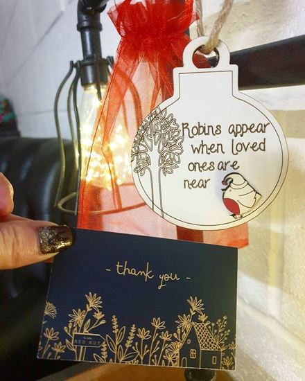 Robins appear when loved ones are near Christmas Decoration
